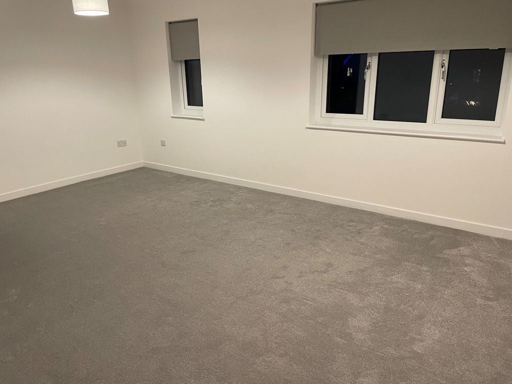 Flat Totteridge Avenue in High Wycombe