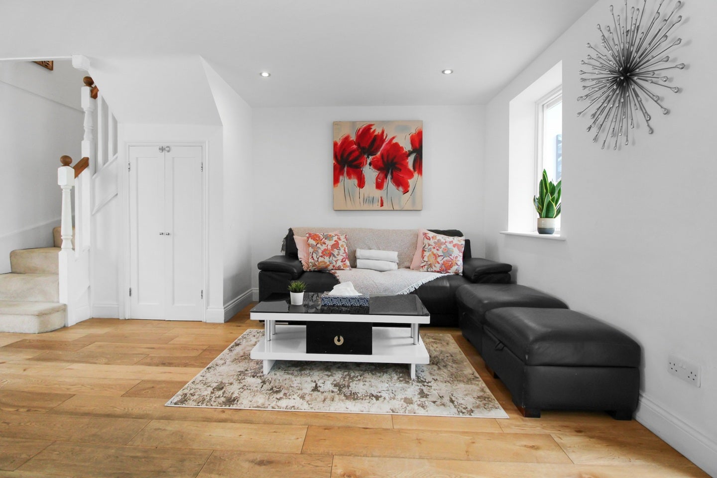 House Telegraph Place in Greater London