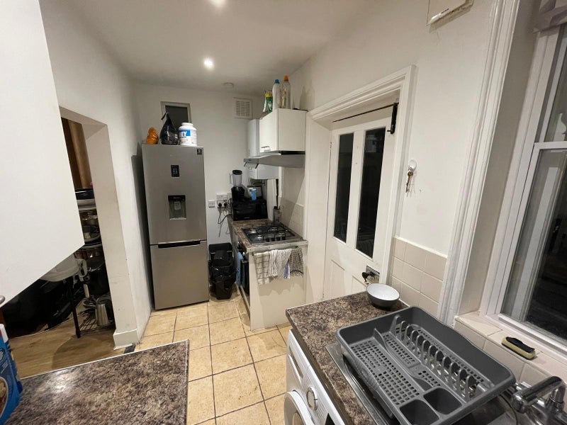 Room Aristotle Road in Greater London