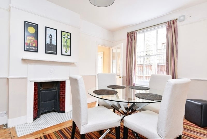 Room Stapleton Road in Greater London