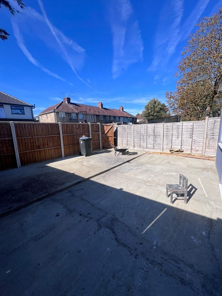 House Brimsdown Avenue in Greater London