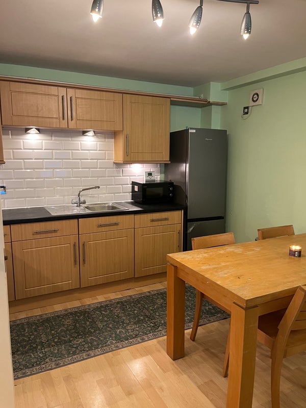 Flat Casson Street in Greater London