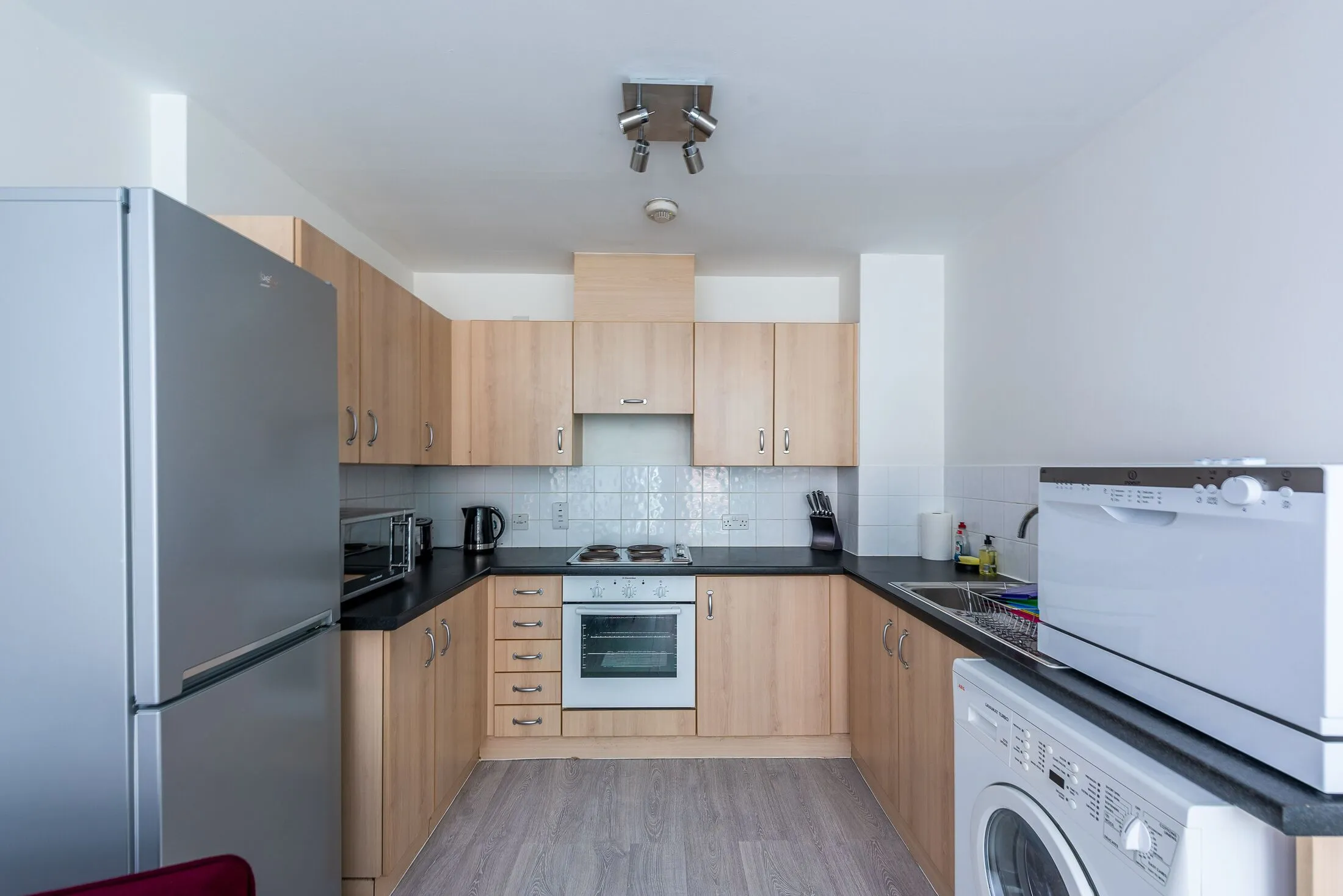 Flat Salamanca Street in Greater London