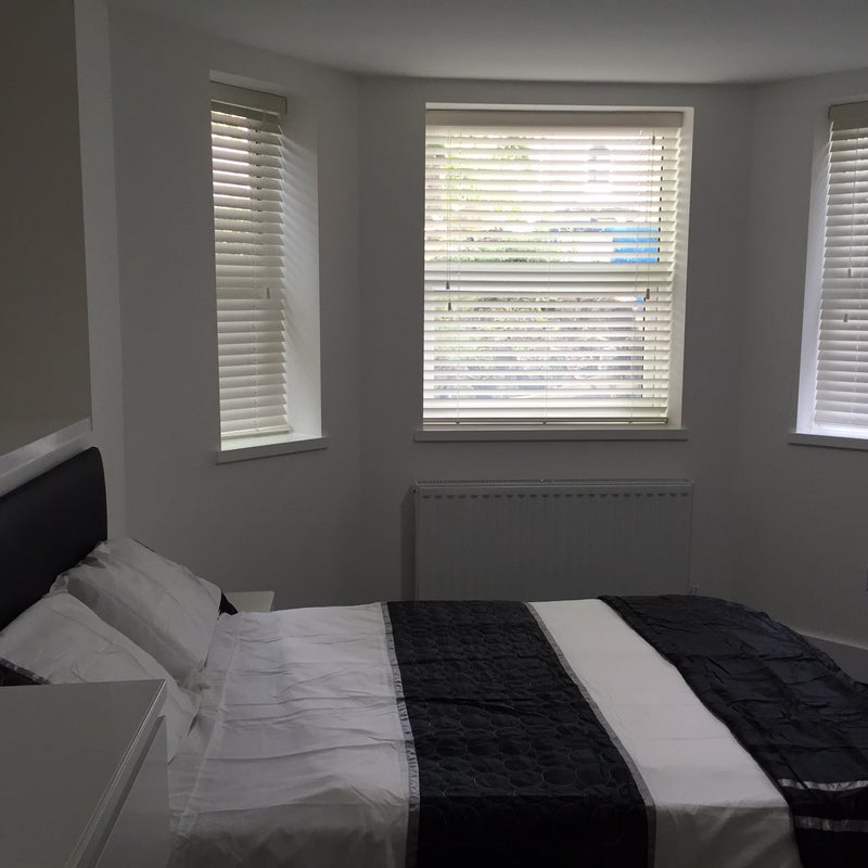 Room Greenfield Road in Liverpool