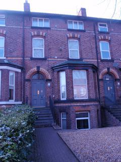 Flat Greenfield Road in Liverpool