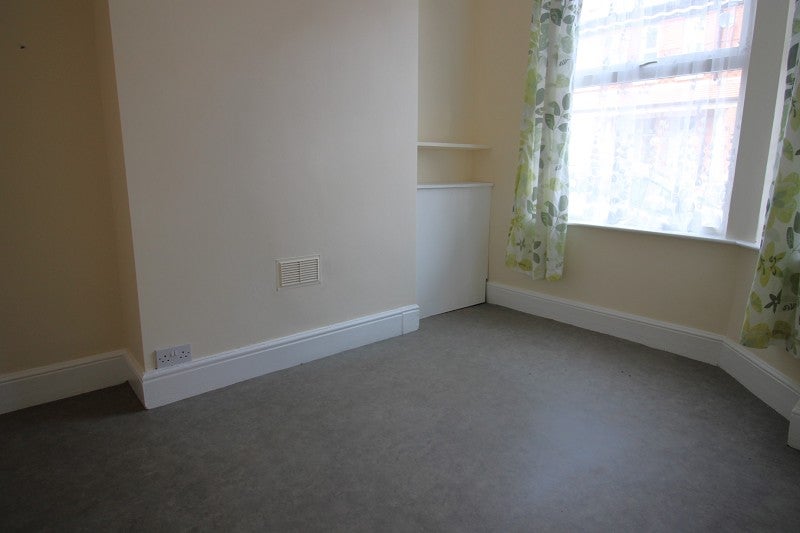 Flat Beveridge Street in Manchester
