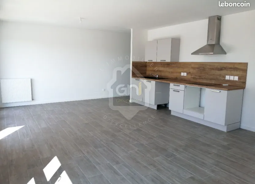 Flat Rue Châteaubriand in Monteux