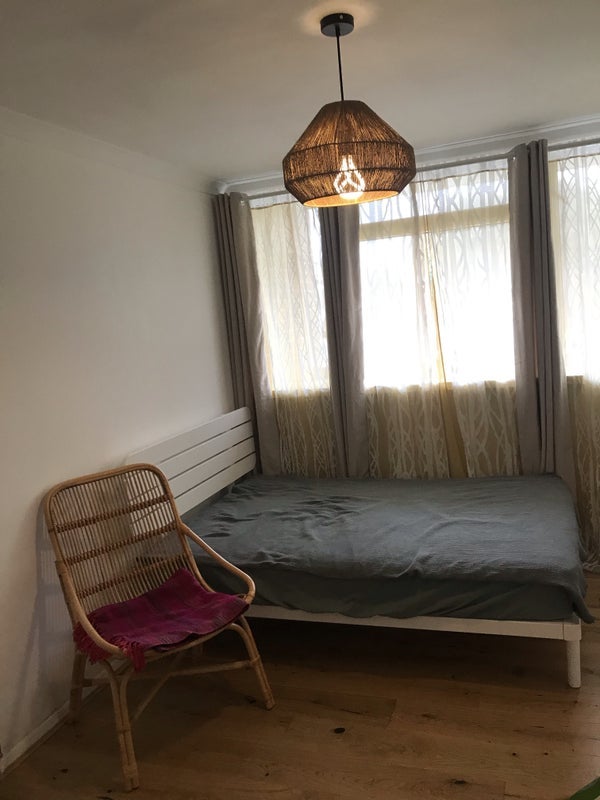 Room Gavestone Road in Greater London