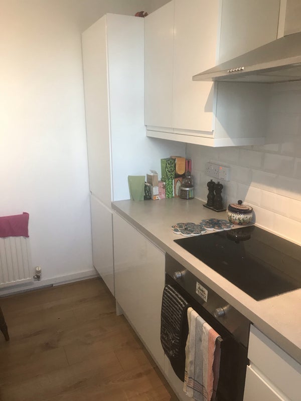 Room Gavestone Road in Greater London