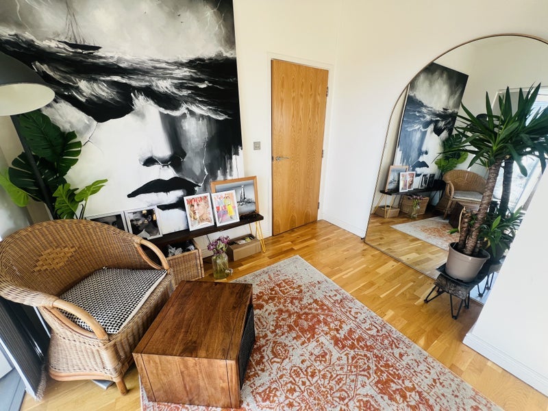 Flat Godfrey Place in Greater London
