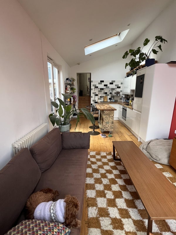 Room Chatsworth Road in Greater London