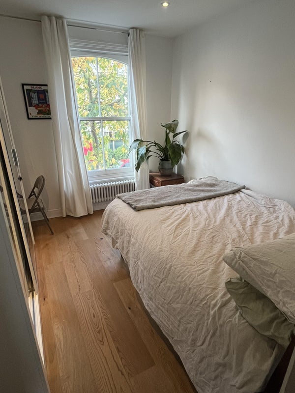 Room Chatsworth Road in Greater London