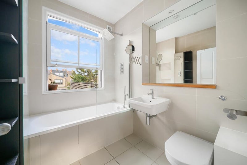 Room Chatsworth Road in Greater London