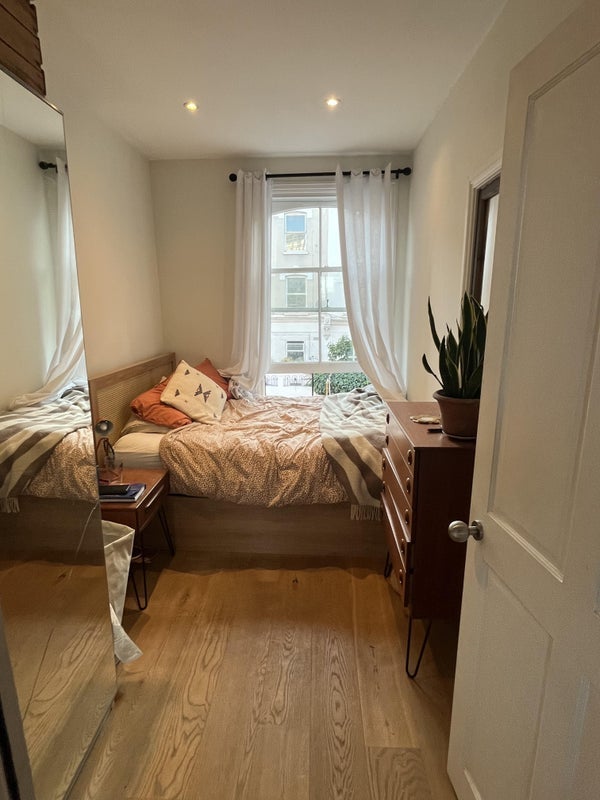 Room Chatsworth Road in Greater London