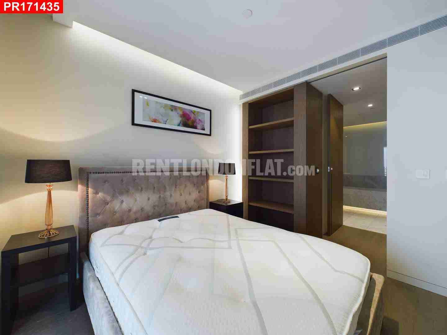 Flat Pearson Square in City of Westminster