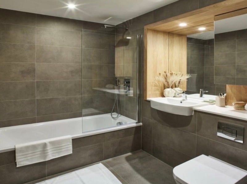 Room Moat Street in Greater London
