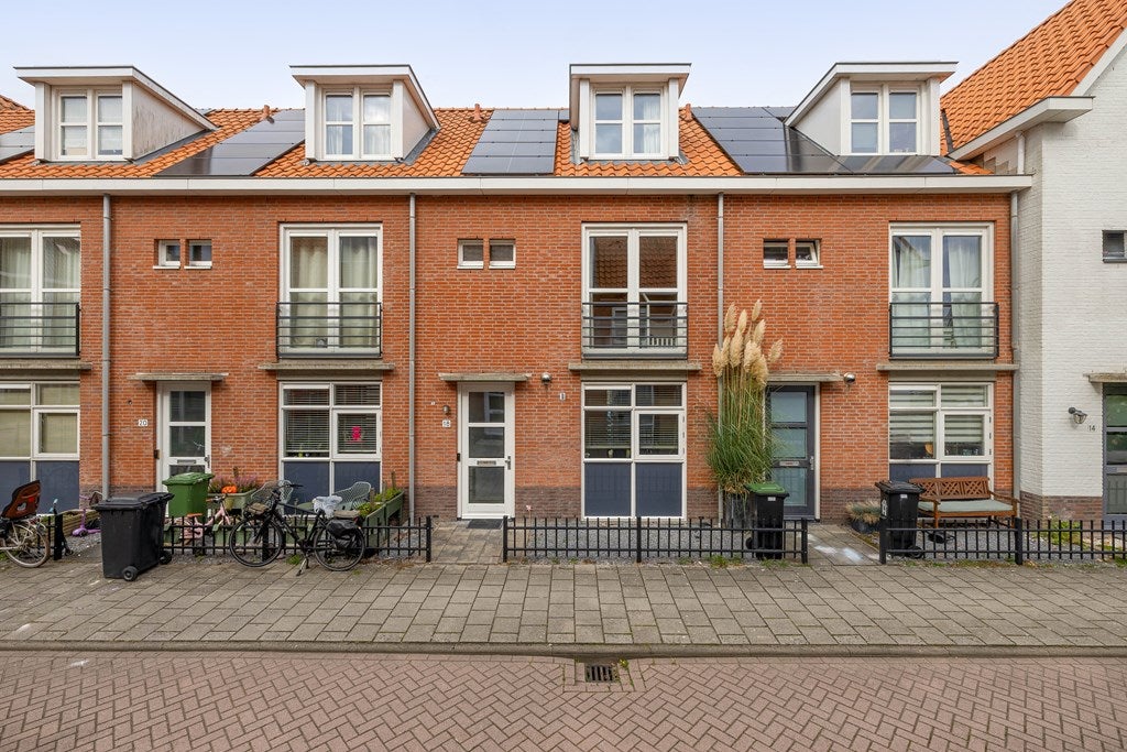 Huis Pluto 18 in Waddinxveen