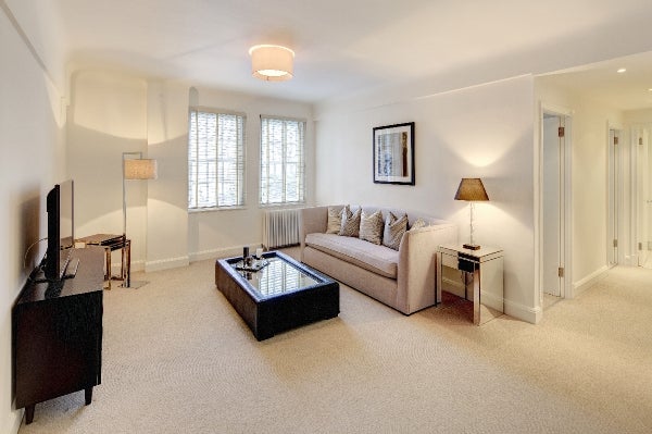 Flat Fulham Road in Greater London