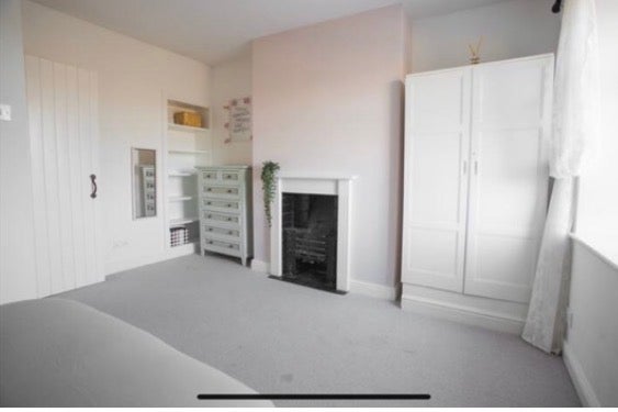 Room Bridgwater Road in Bristol