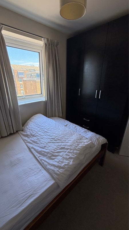 Room Jardine Road in Greater London
