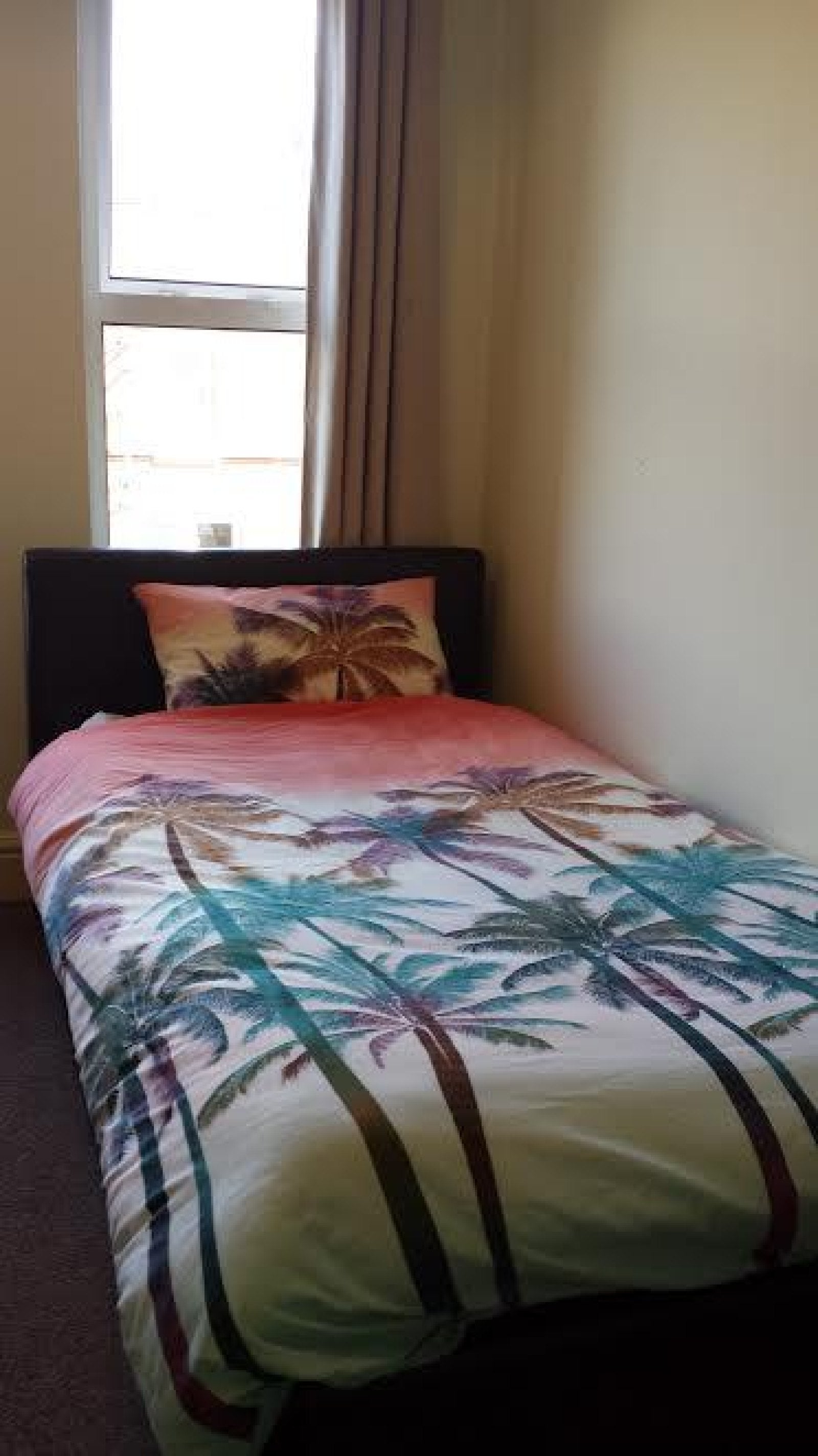 Room Gerald Street in Wrexham
