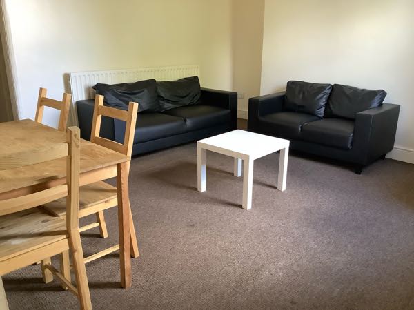 Room Ilkeston Road in Nottingham