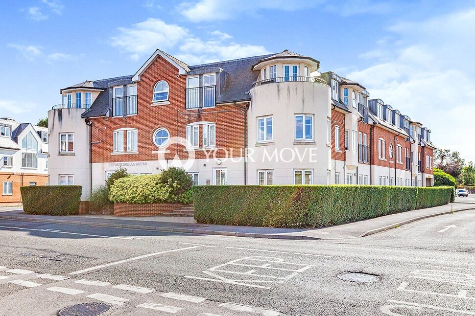 Flat Heritage Court in Borough of Runnymede
