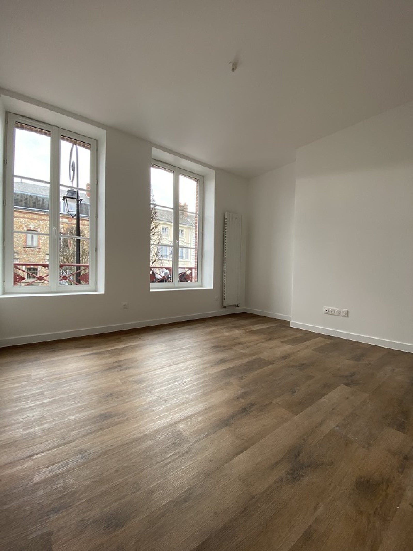 Flat Rue des Marchebeaux in Dreux