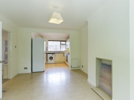 Flat Cranbourne Lane in Basingstoke and Deane