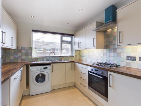 Flat Cranbourne Lane in Basingstoke and Deane