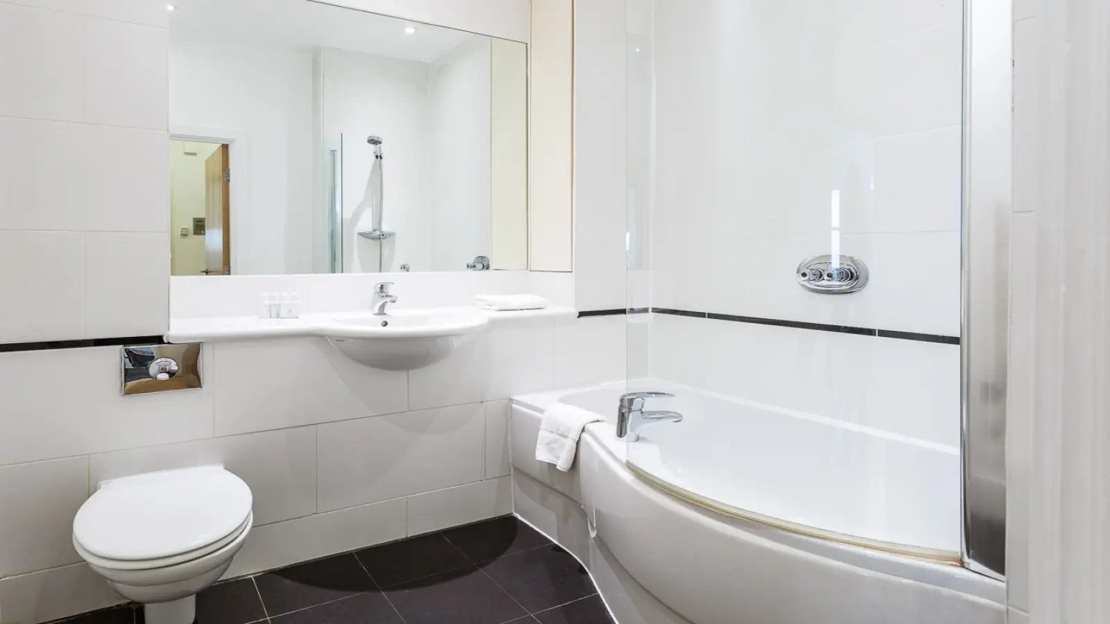 Flat Chadwell Street in Greater London