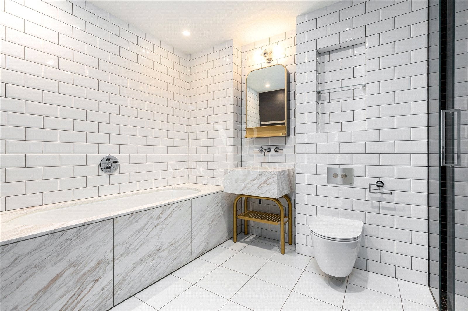 Flat Crown Place in Greater London