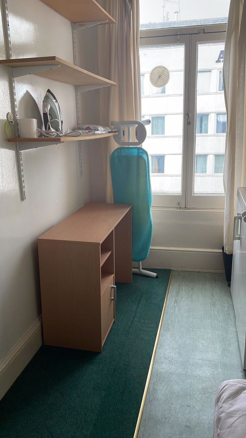 Room Collingham Road in Greater London