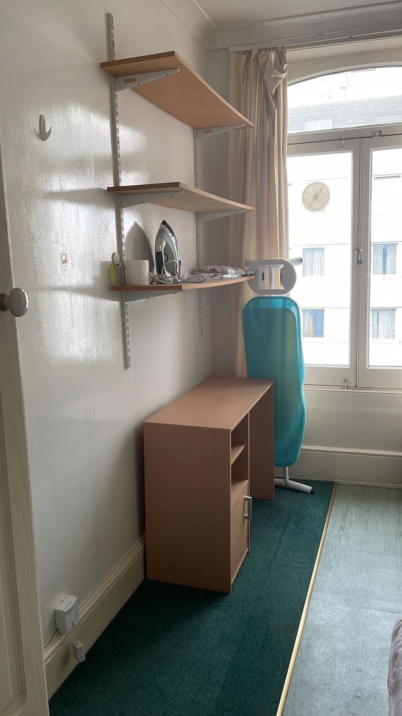 Room Collingham Road in Greater London