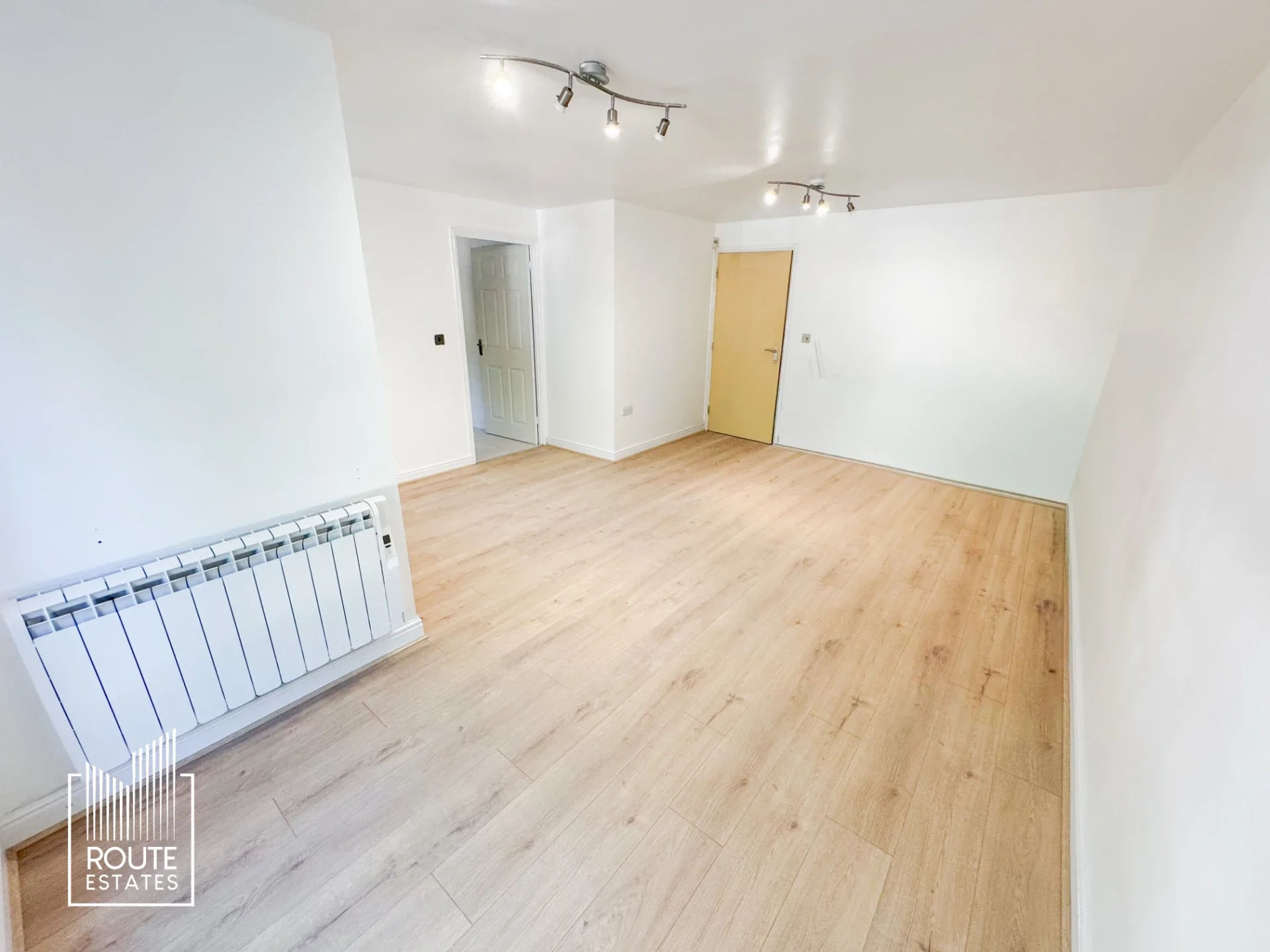 Flat Orton Grove in London