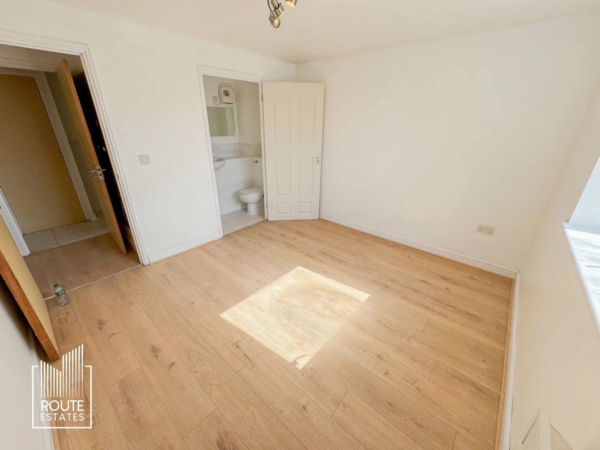 Flat Orton Grove in London