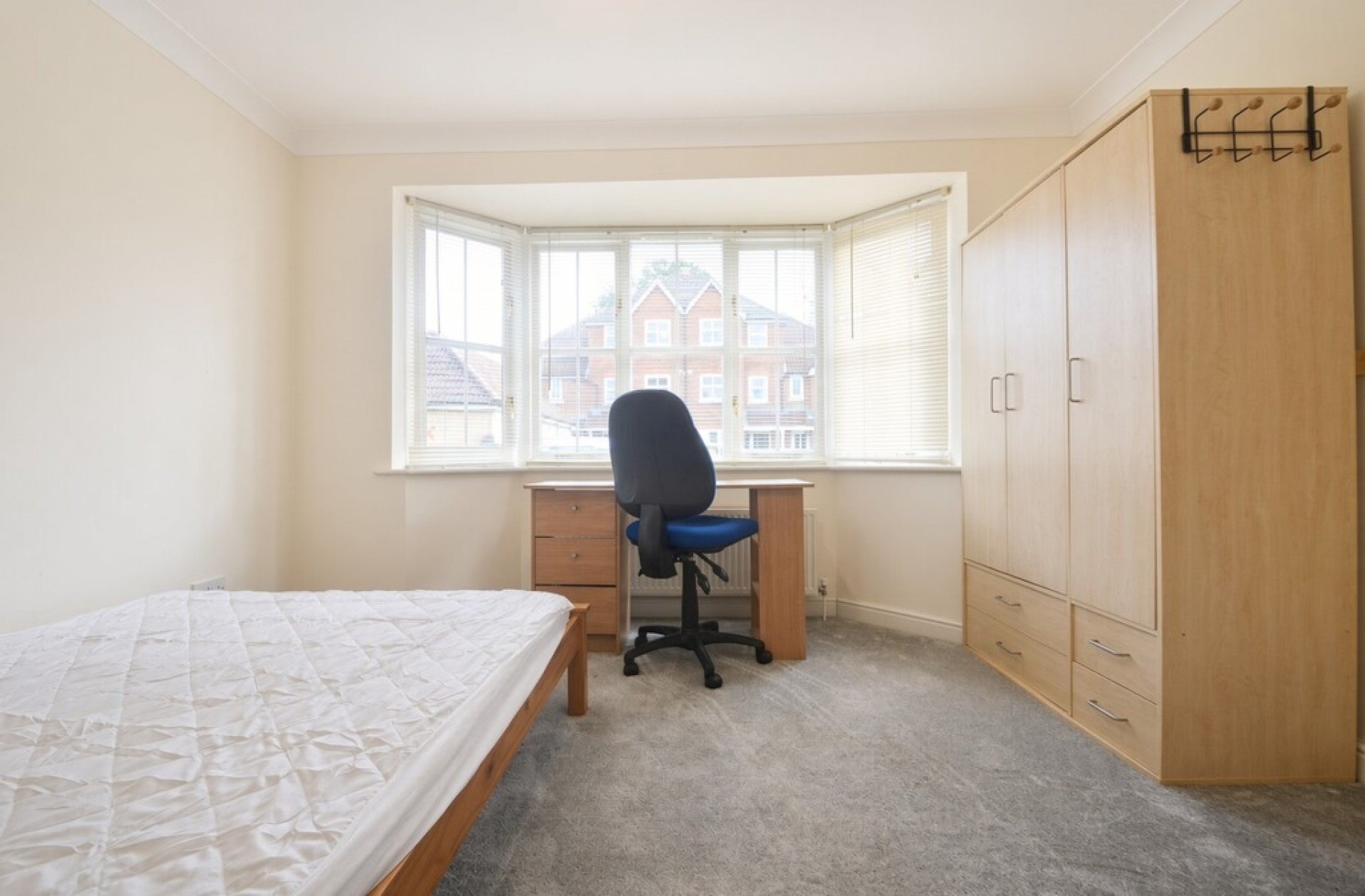 Room Nightingale Shott in Borough of Runnymede