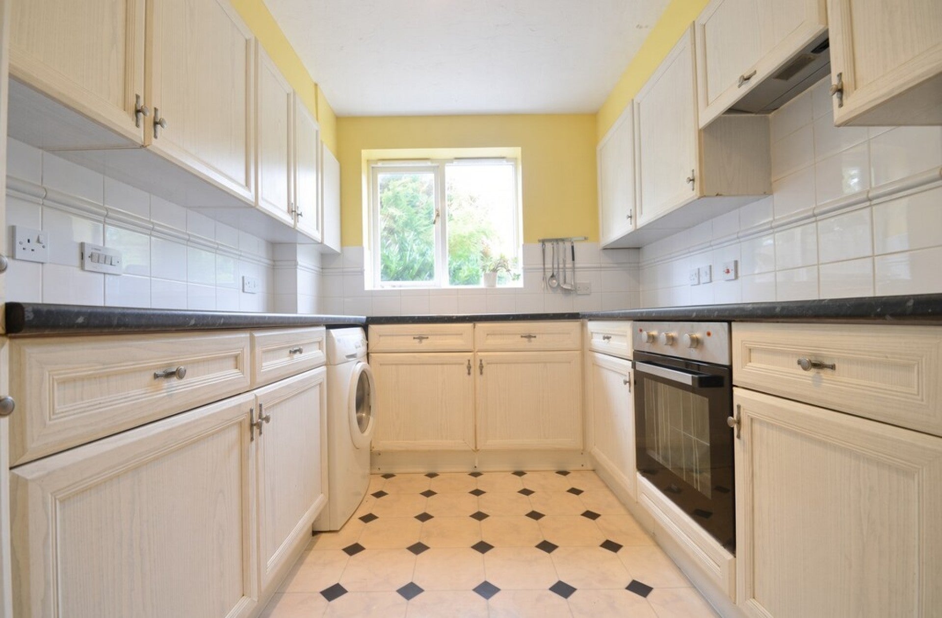 Room Nightingale Shott in Borough of Runnymede