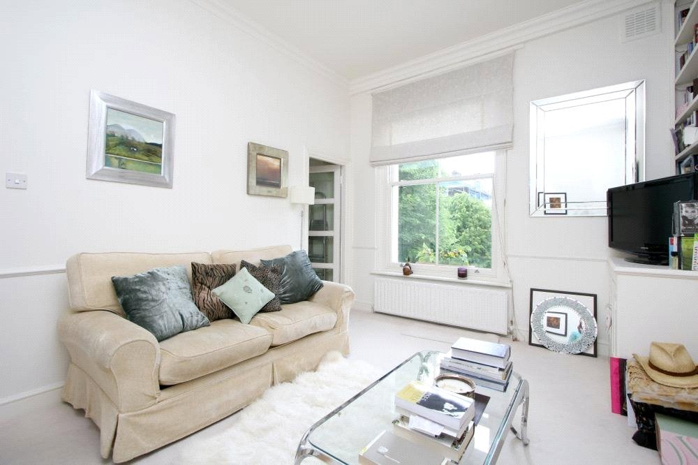 House Cambridge Gardens in Greater London