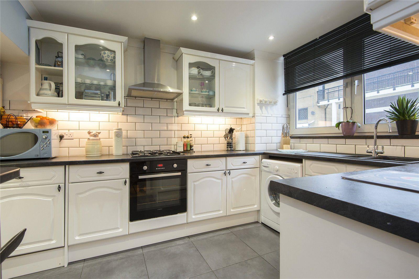 Flat Alfred Street in Greater London