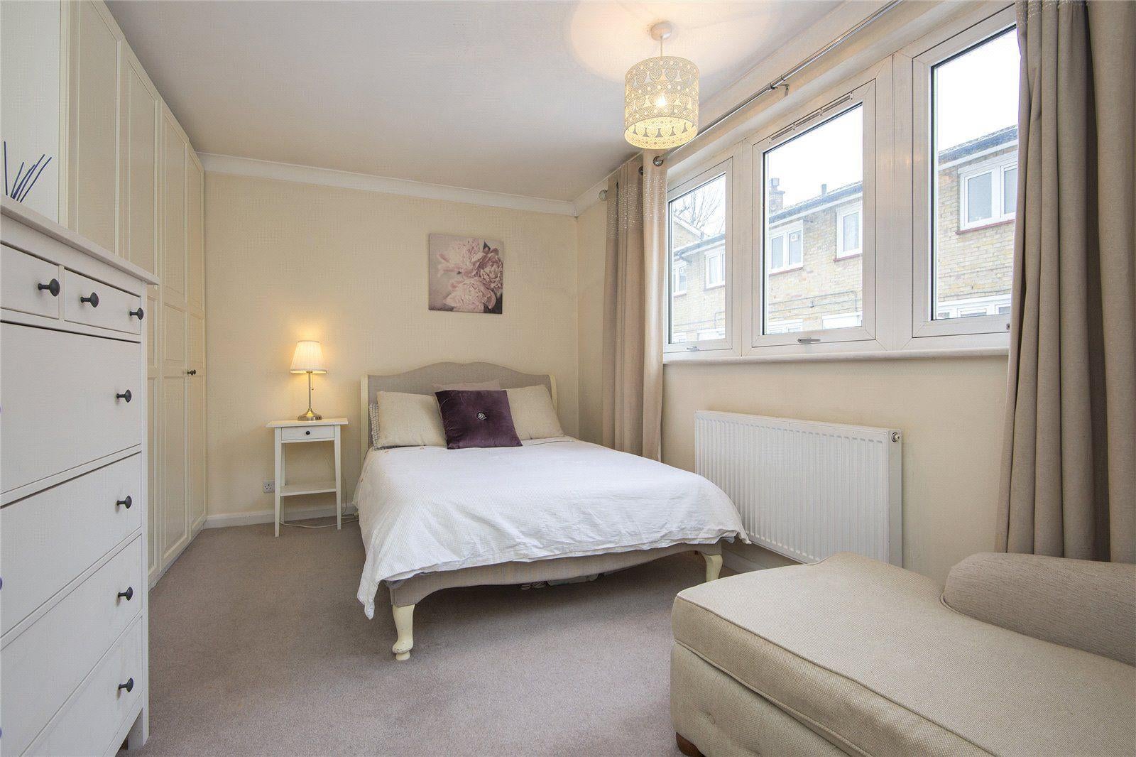 Flat Alfred Street in Greater London