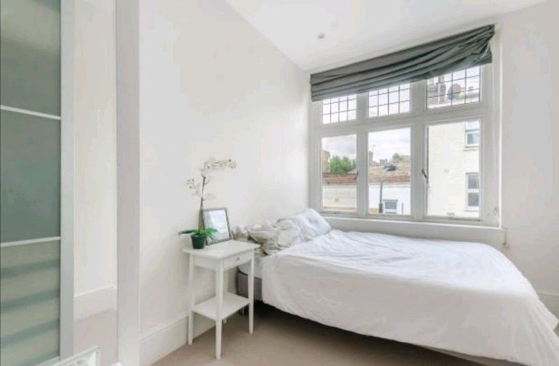 Room Uxbridge Road in Greater London