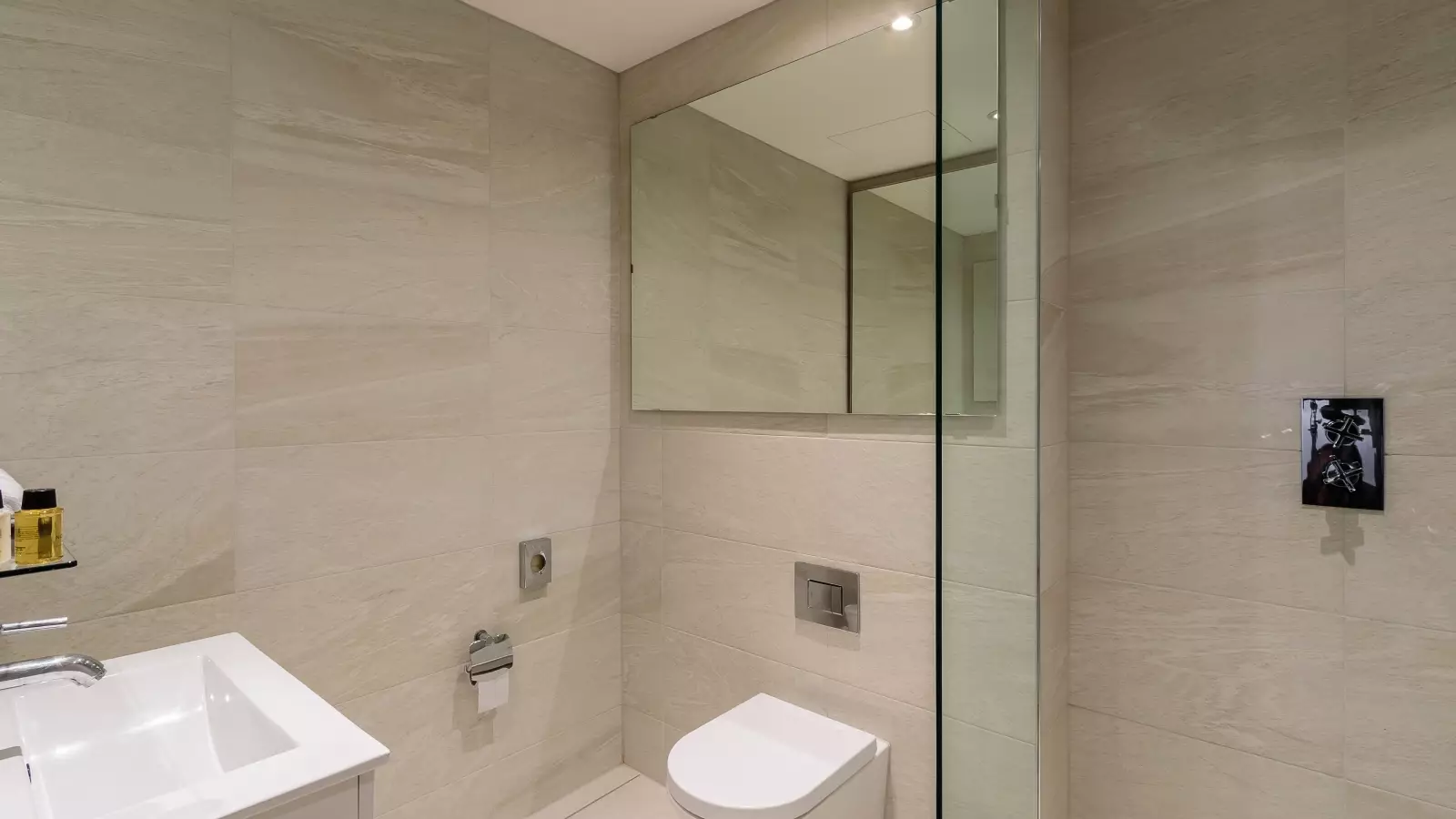Flat Knaresborough Place in Greater London