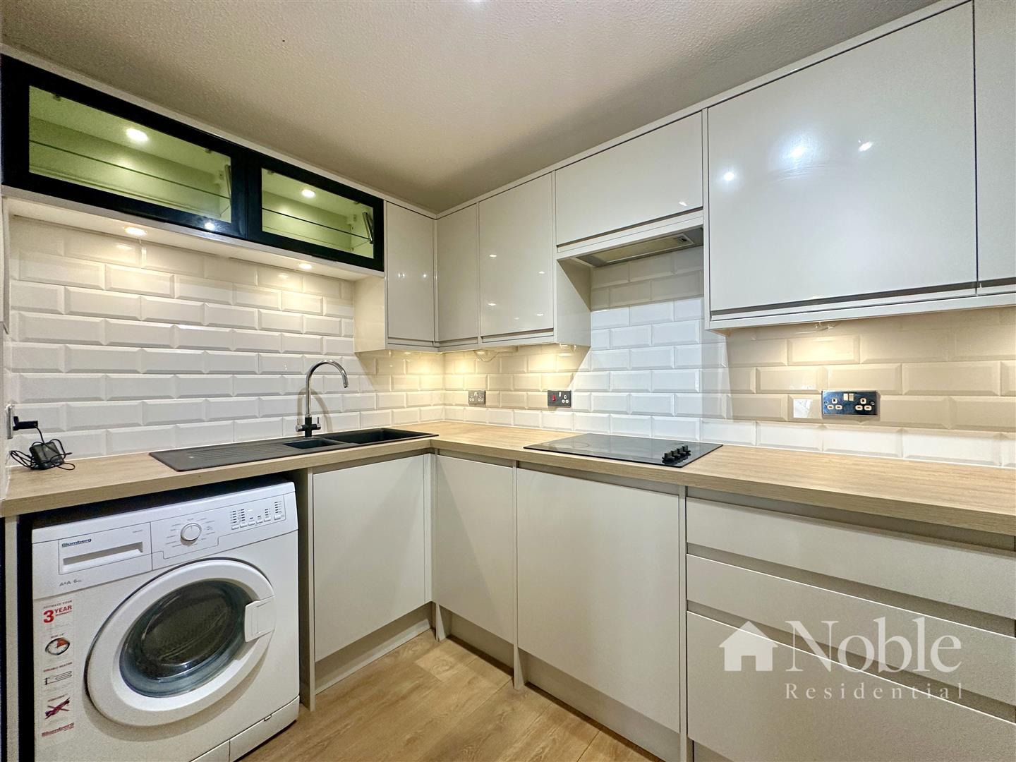 Flat Eastfield Road in Brentwood