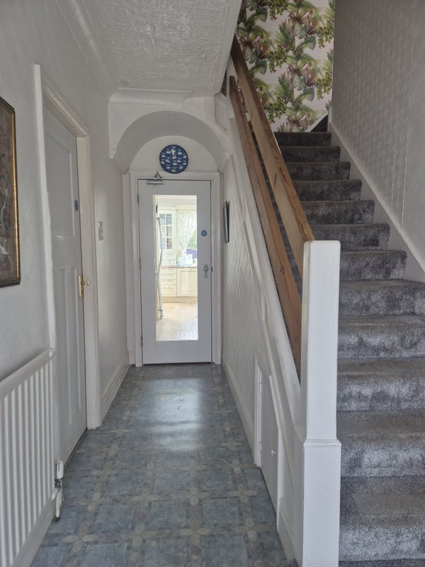 Room Plessey Crescent in North Tyneside