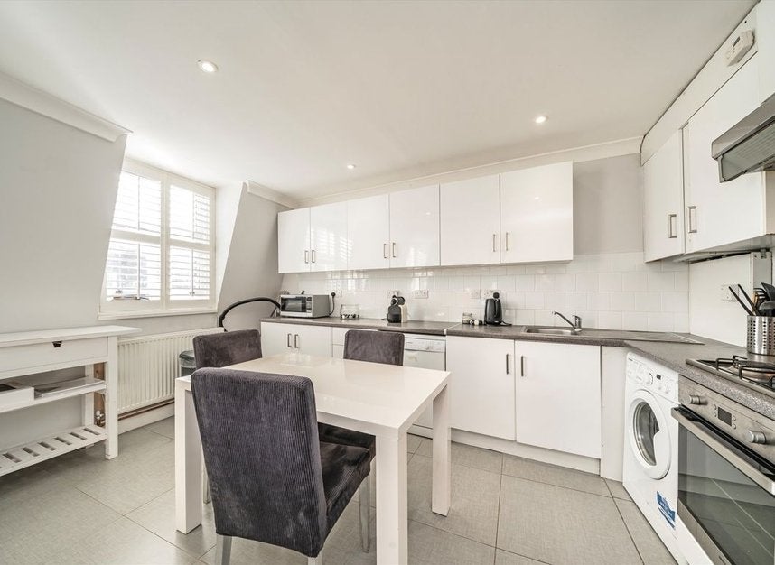 Flat Collingham Place in Greater London