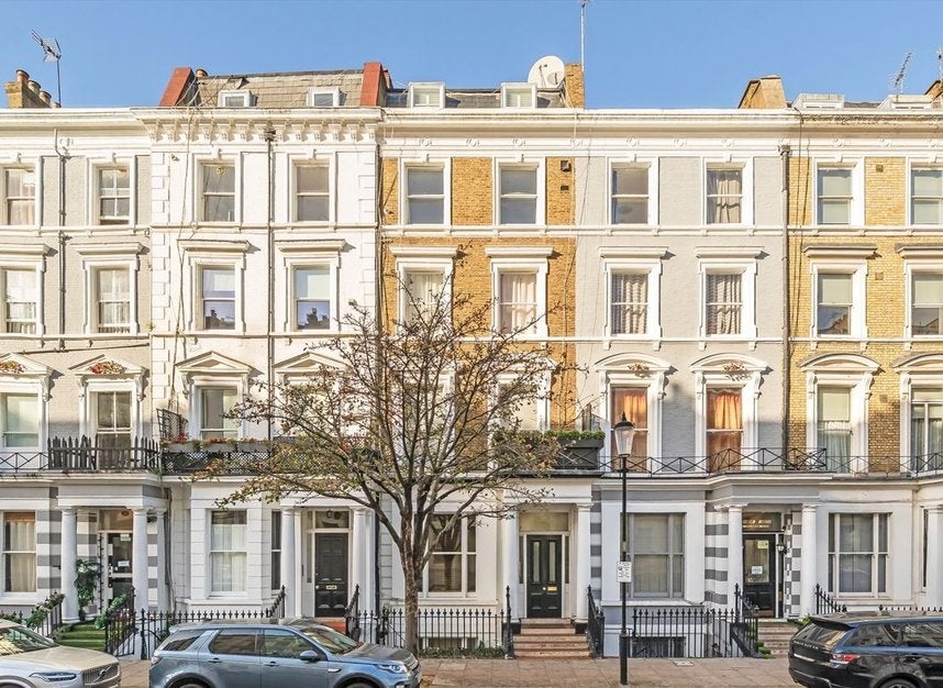 Flat Collingham Place in Greater London
