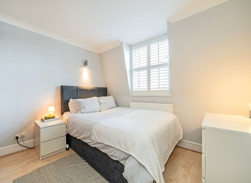 Flat Collingham Place in Greater London