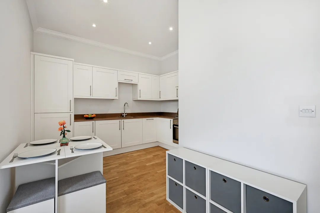 Flat Hatton Wall in London