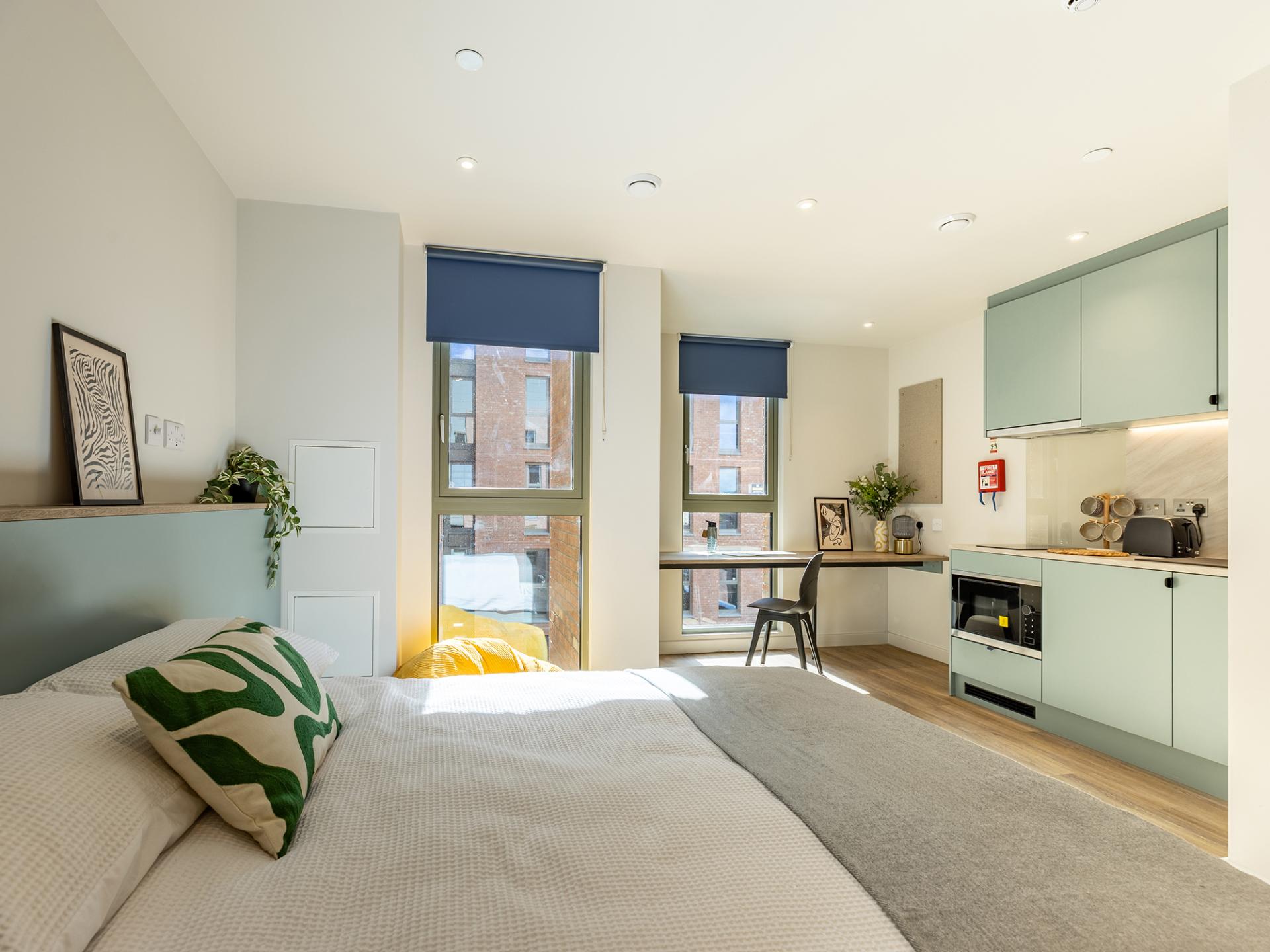 Room Alfreton Road in Nottingham